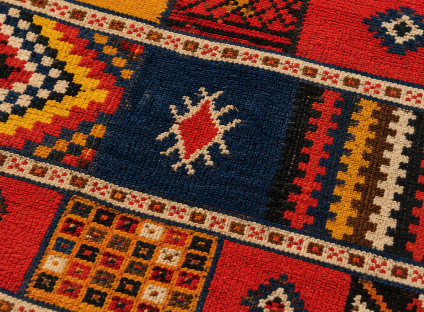 Jamila Authentic Moroccan Taznakht Rug 8.2x5 ft/ 250x150cm