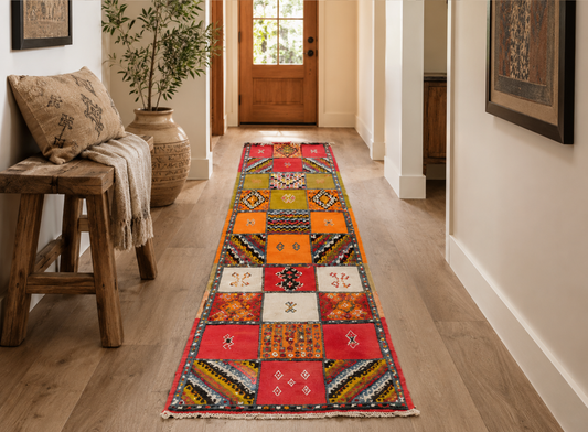 RT41. Moroccan Berber Runner. 8.5×1.9 Ft/ 260×60 cm