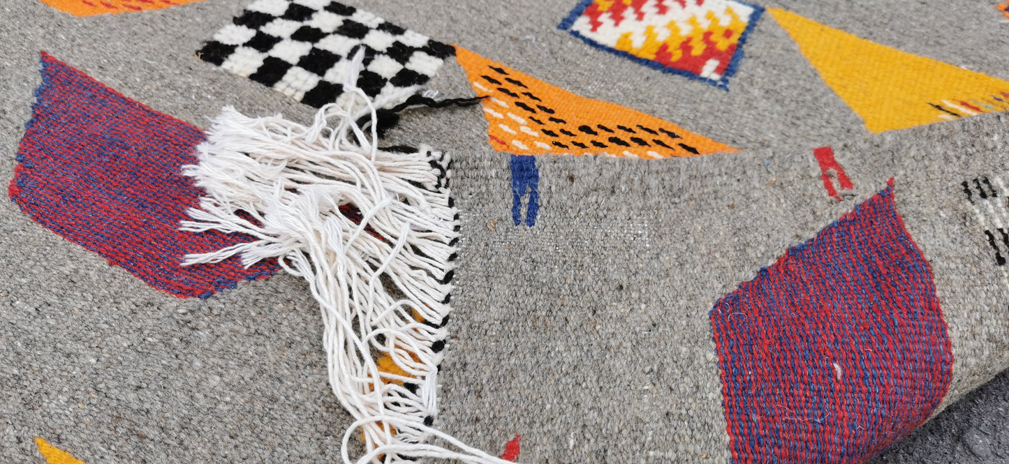 Tighri Moroccan Rug 8.7' x 5.11'