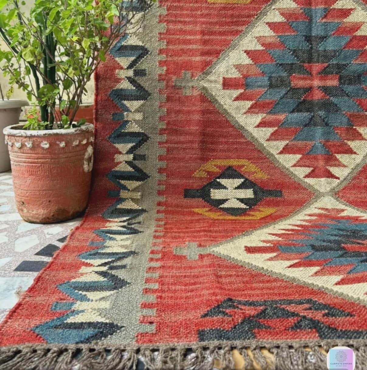 Traditional Large Rugs