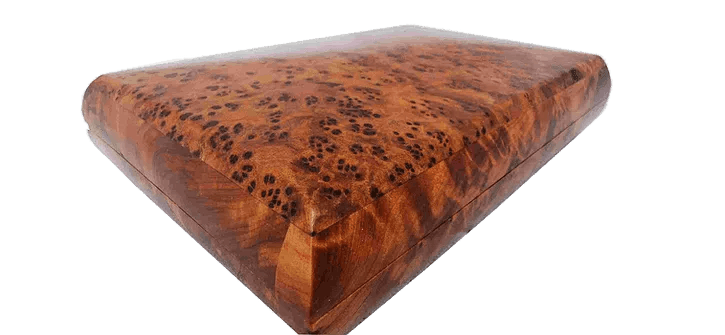 T36- Stunning Jewelry box. Thiya Wood 6.6x4.7x1.1// 17x12x3cm.