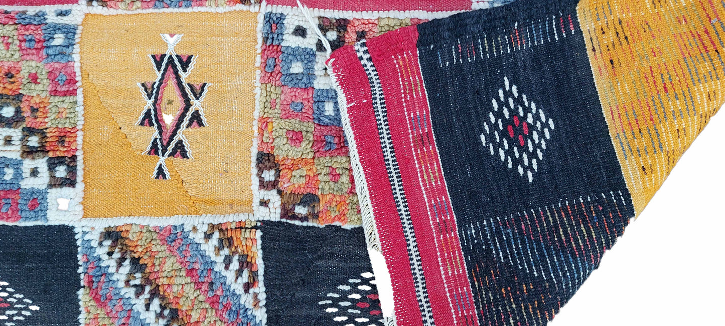 Zahira Moroccan Rug 8.2' x 5'