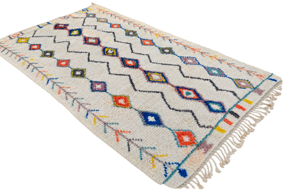 Rajae Moroccan Berber Rug 8.5x5 ft/ 260x155