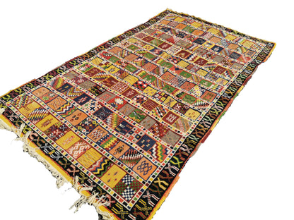 Noura Moroccan Rug 8.2' x 4.9'