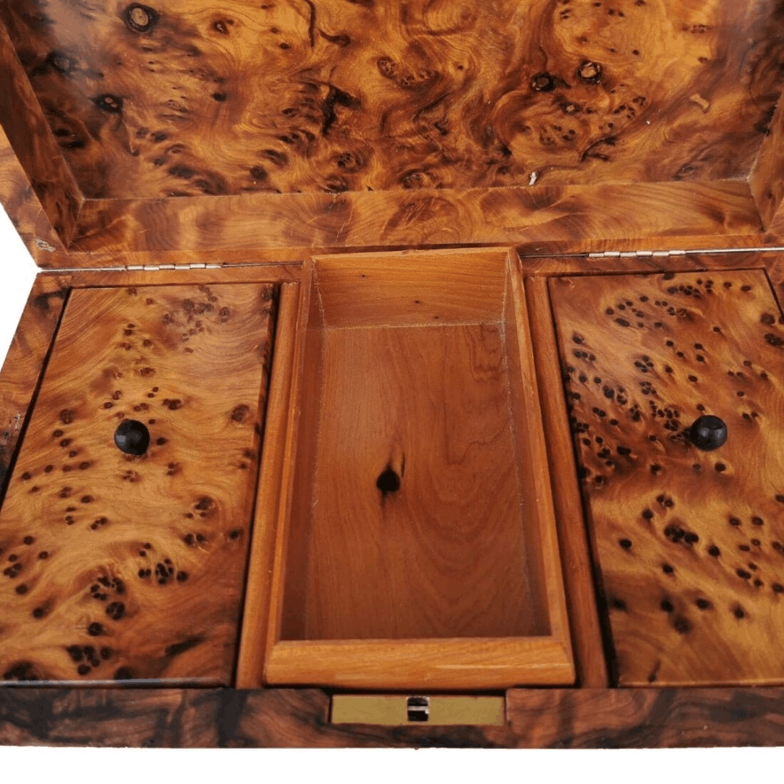 T141- Luxurious Jewellery/Cufflinks Box with Compartments . 9.4x5.9x2.7″Thuya Burr, Mother Pearl and Silver