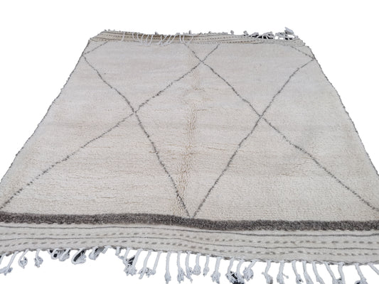 R200- Authentic Cream Beni Ouarain Moroccan Rug 100%wool Berber Carpet140x140 cm 4.5×4.5 ft