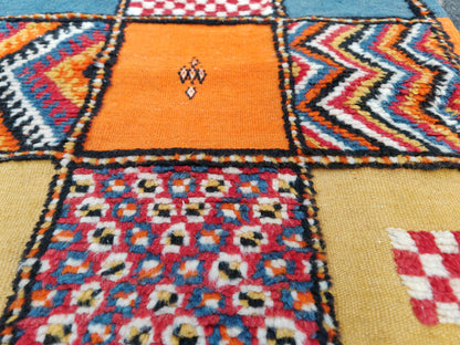 RT41.  Moroccan Berber Runner. 8.5×1.9 Ft/  260×60 cm