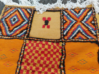 RT41.  Moroccan Berber Runner. 8.5×1.9 Ft/  260×60 cm