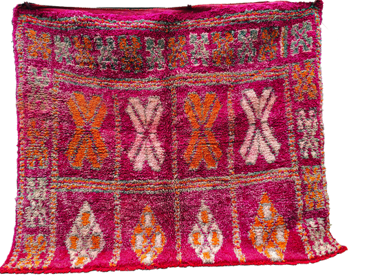 R247- Vintage Moroccan Berber Rug. 100% Wool Carpet-175x147cm