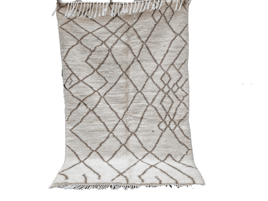 R251- Handmade Moroccan Berber Rug. 100% Wool Carpet-225x140 cm