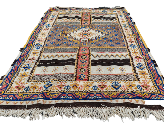Aziza Vintage Moroccan Taznakht Rug 175x120cm