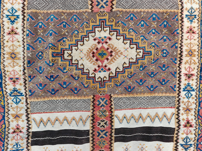 Vintage Moroccan Taznakht Rug 175x120cm