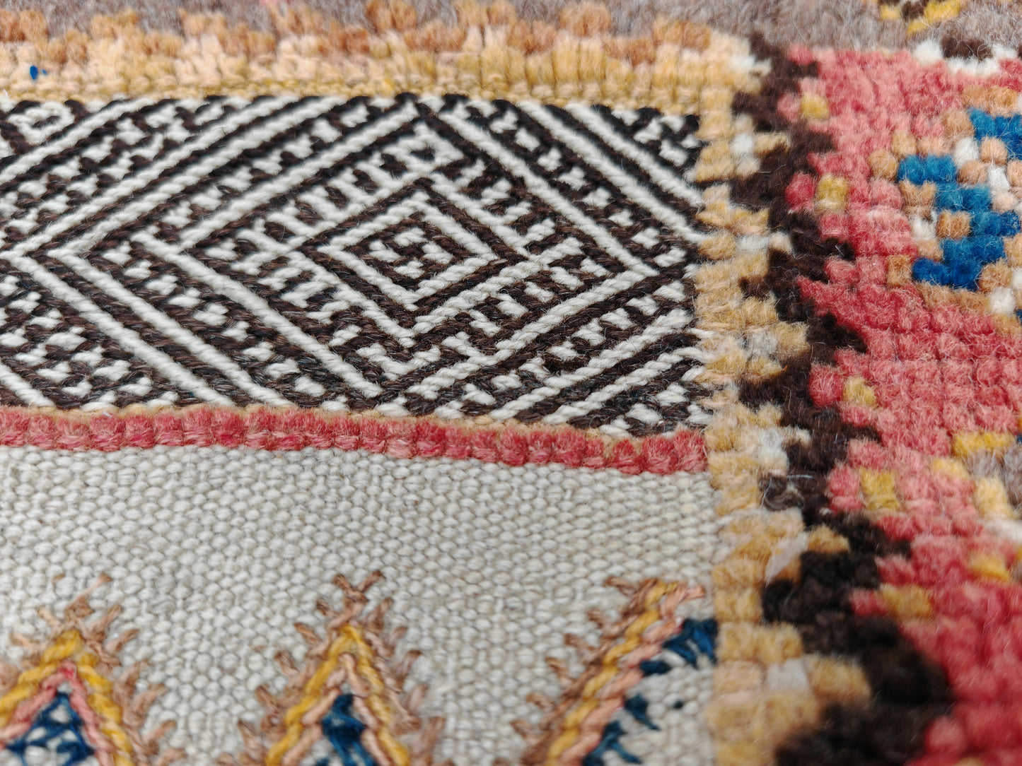 Vintage Moroccan Taznakht Rug 175x120cm