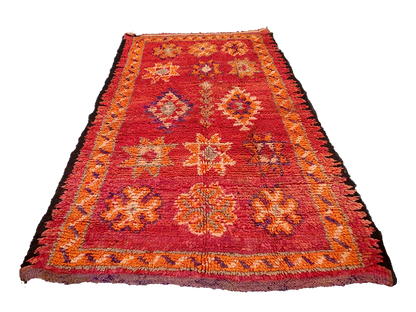 R312-Vintage Moroccan Rug – Handwoven Amazigh Artistry 100% wool 190x108 cm