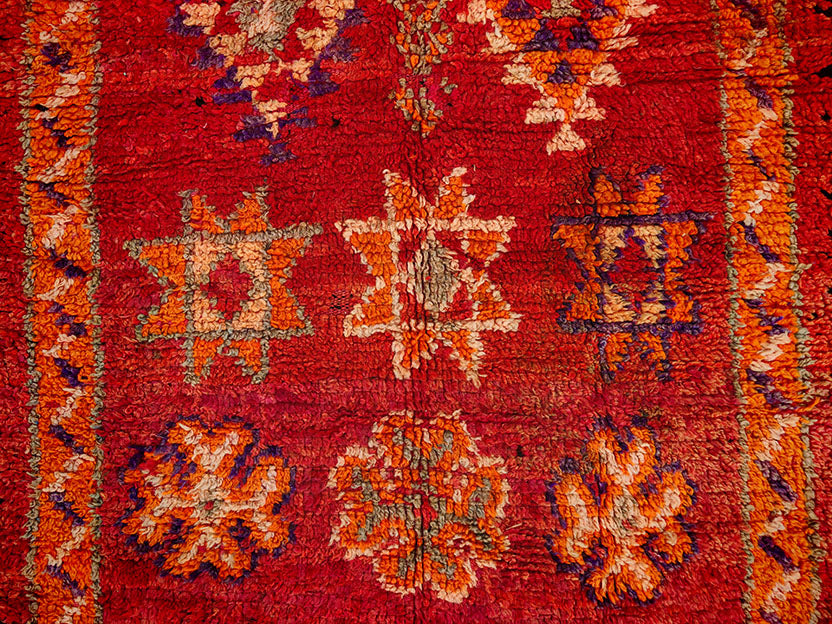 R312-Vintage Moroccan Rug – Handwoven Amazigh Artistry 100% wool 190x108 cm
