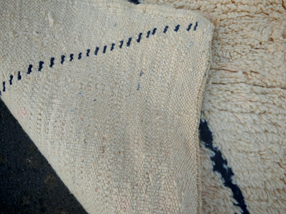 Bahia Berber Moroccan Rug 8.8x5.4 ft/ 270x165 cm