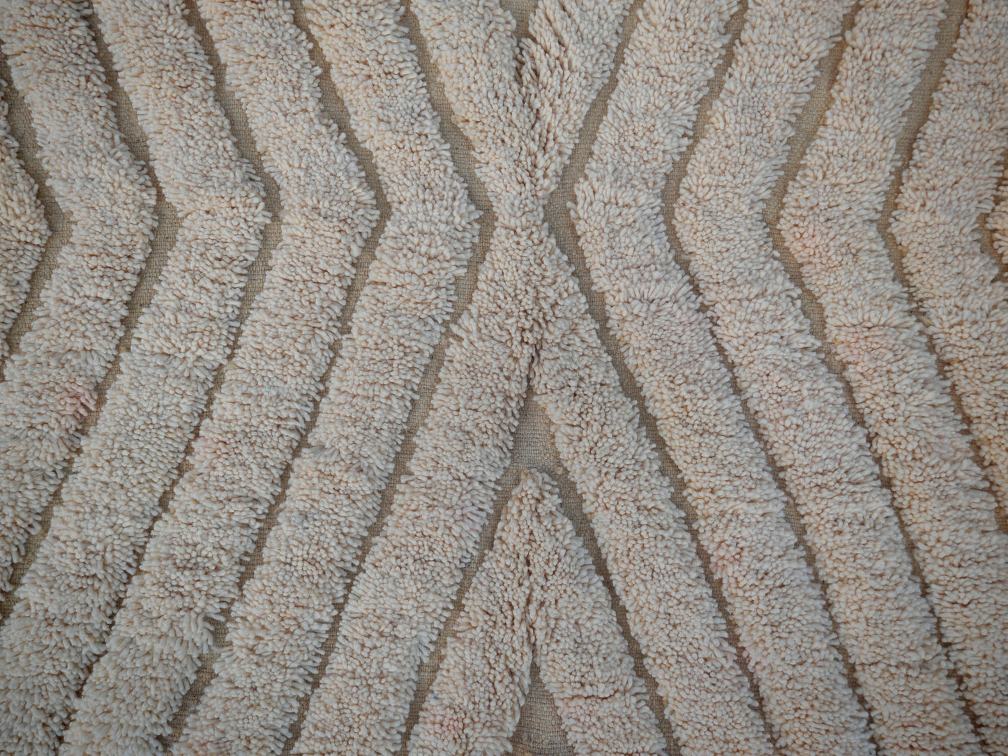 Hasna Berber Moroccan Rug 8.2x5.2/ 250x158cm
