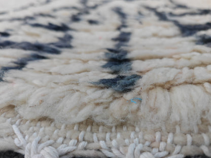 yousra Handmade Moroccan Rug- 7.8x5.9 ft/  240x180cm