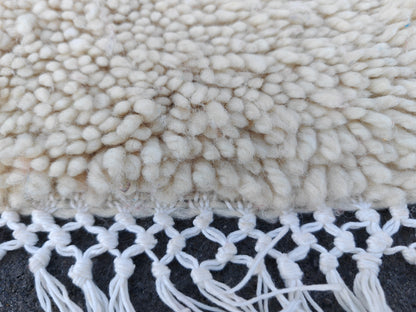 Kenza. Beni Ouarain Handmade Rug- 8x6.5ft/ 252x200cm