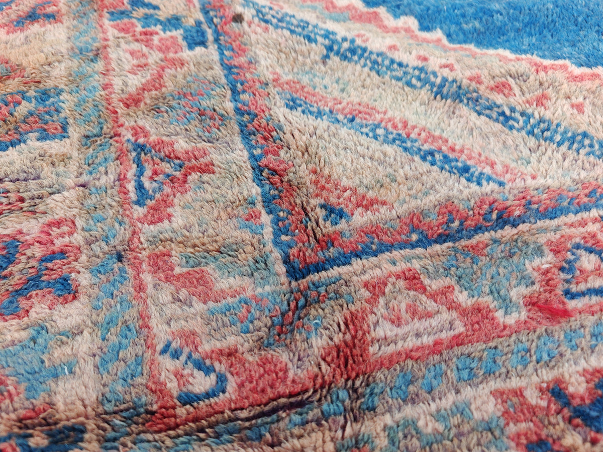Wissal . Handmade Vintage Rug. 8x5 ft/  260x154cm