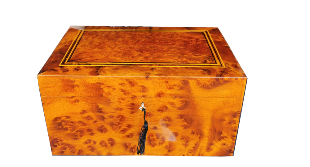 Large Luxurious Jewellery Box. Marquetry 40x28x20cm