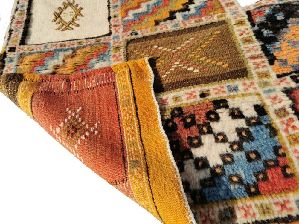 18-TSM164146- Vibrant, Vintage Moroccan Rug . Berber Carpet/ 5.4x4.8 f - Image 5