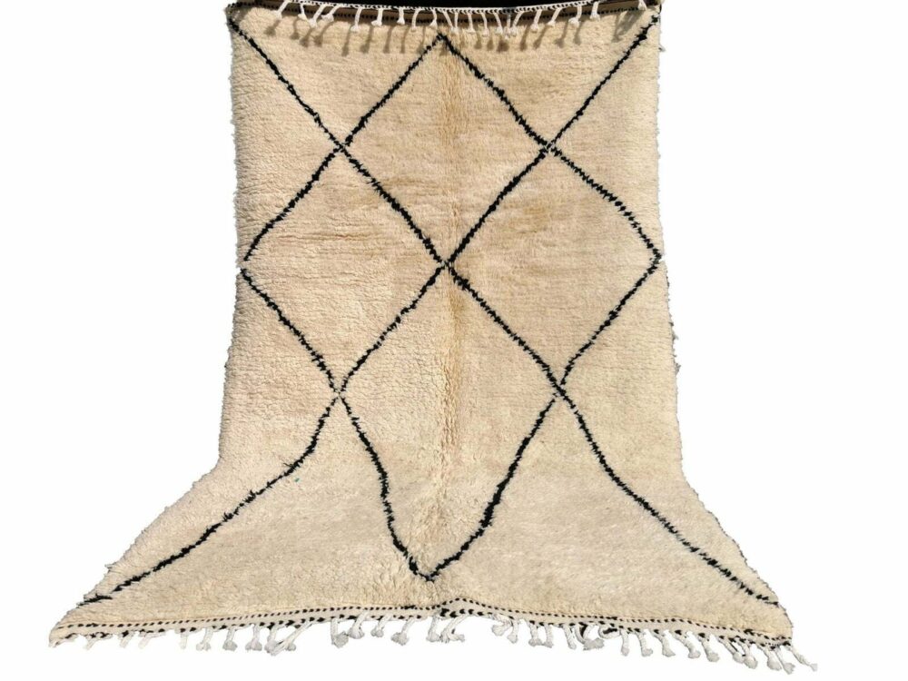 11-BL240136- Bargain Handmade Moroccan Rug 240x136 cm/ Berber wool Beni Ouarain. 7.8x4.4 ft