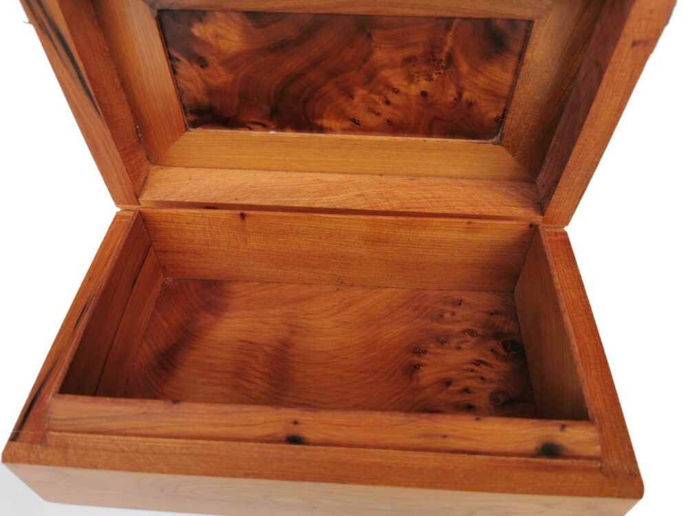 T131- 7.8x4.7 inch- Handmade Thuya Burl Jewellery/Cufflinks Box. Inlaid Jewellery/Cufflinks Box 20x12 cm - Image 4