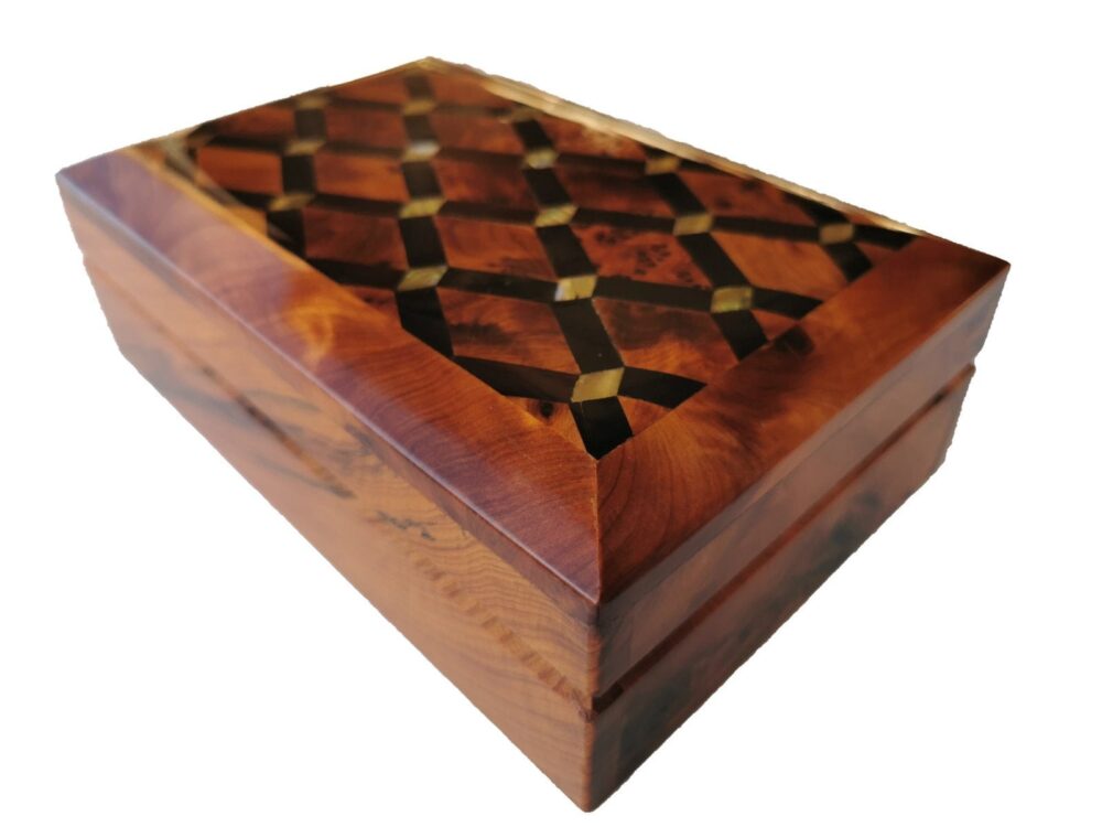 T133- Handmade Wooden Burl Box. 6.6x4.7 inch- Inlaid Jewellery/Cufflinks Box 17x12 cm - Image 3