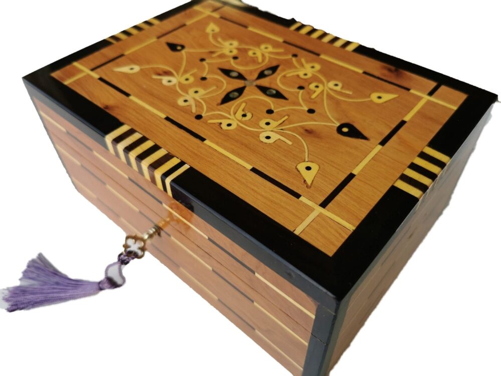 T142- Luxurious Inlaid Jewellery Box. 7.8x5.9x3.9″Thuya Burl inlaid with Lemon Wood ,Ebony wood and Mother Pearl