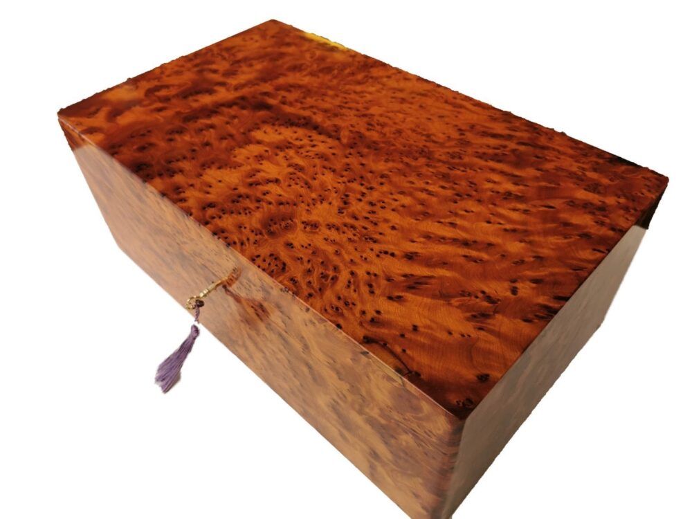 T147- Luxurious Thuya Burl Large Jewellery Box. 15.7x9.4x6.6"