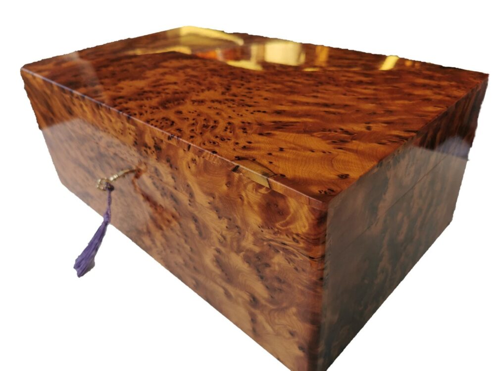 T147- Luxurious Thuya Burl Large Jewellery Box. 15.7x9.4x6.6" - Image 4