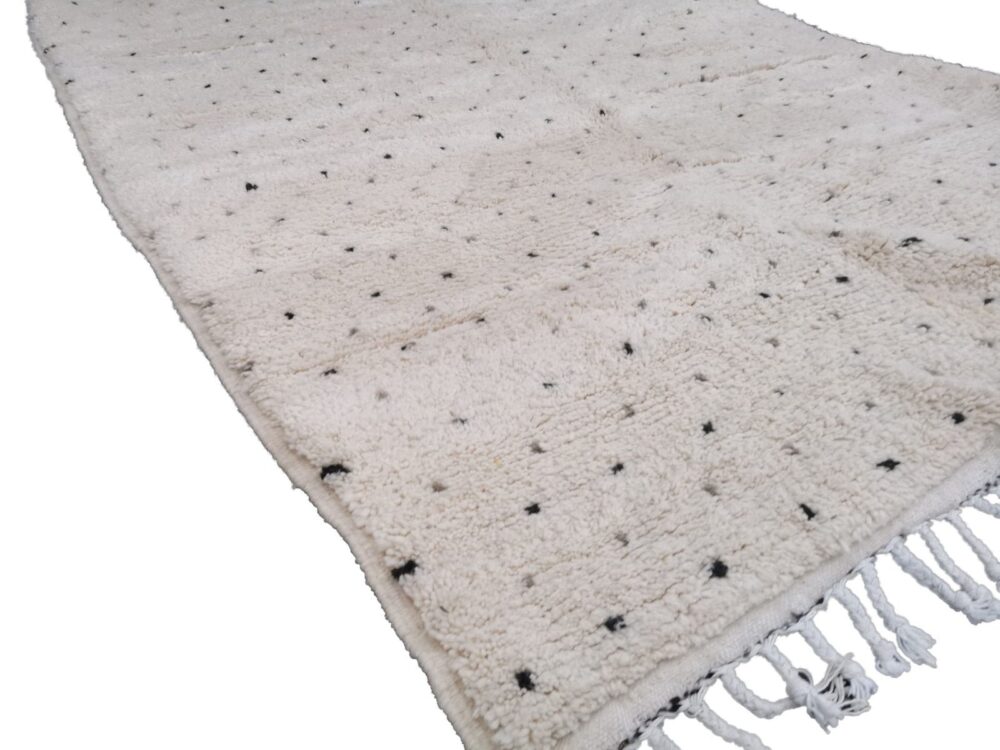 R 203- Authentic Cream Beni Ouarain Moroccan Rug 100%wool Berber Carpet 220x160 cm 7.2x5.2 ft - Image 5