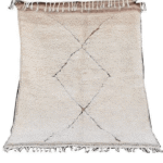 12-BMS180138- Moroccan Berber Beni Ouarain Rug. 180x138 cm/ Natural wool.5.9x4.5 ft