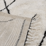 Authentic Cream  Beni Ouarain  Moroccan Rug 100%wool -7.8x4.5ft // 240x137 cm - Image 4